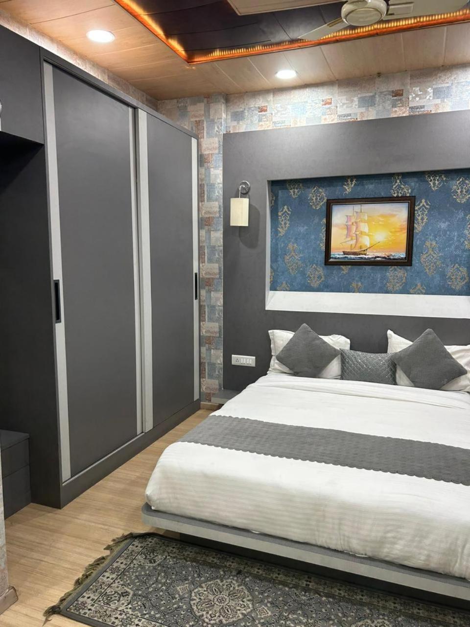 The Origin Dlf My Pad Hotel *
